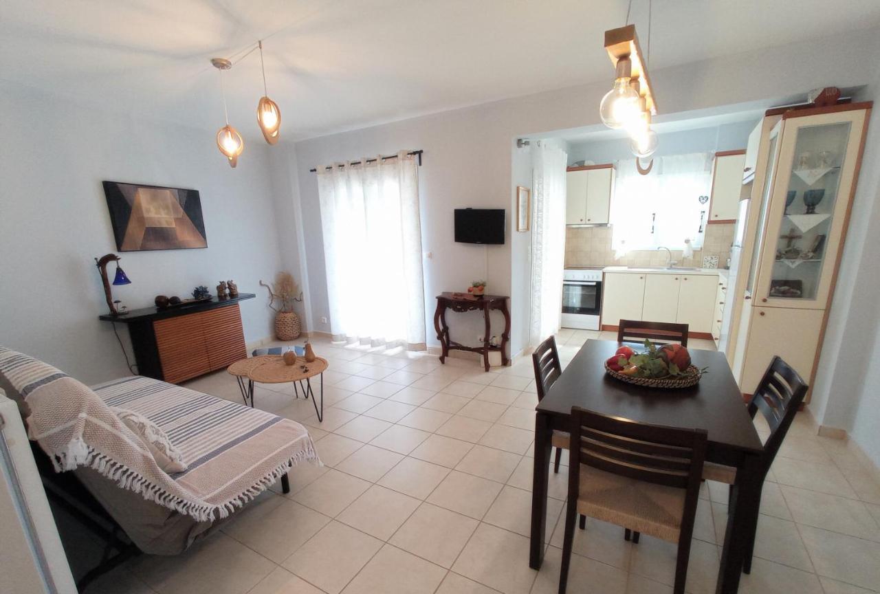 G Apartment In Agia Efimia Bagian luar foto